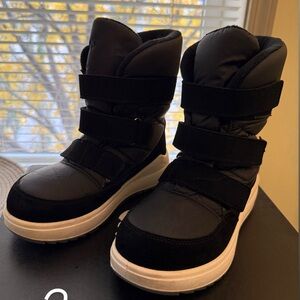 Kids Black Winter Boots
